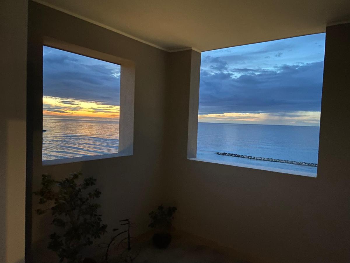 Bari Nalasia Beach Apartment Екстер'єр фото