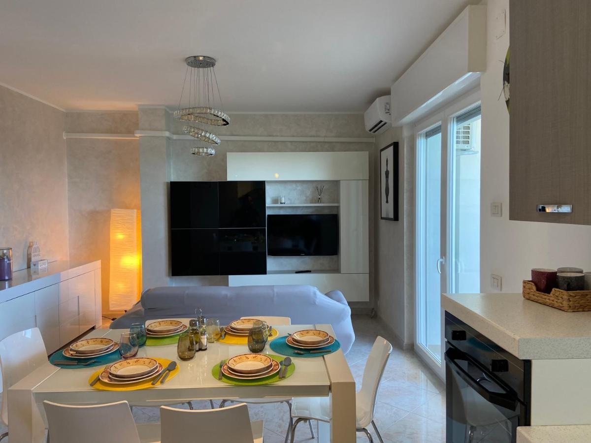 Bari Nalasia Beach Apartment Екстер'єр фото