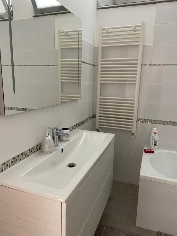 Bari Nalasia Beach Apartment Екстер'єр фото
