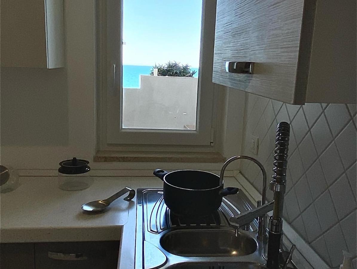 Bari Nalasia Beach Apartment Екстер'єр фото