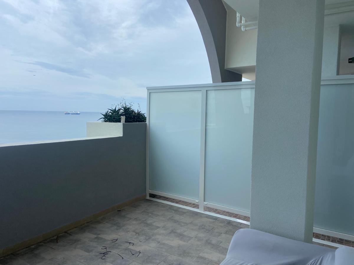 Bari Nalasia Beach Apartment Екстер'єр фото